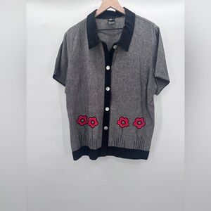 Ali Miles Black and Gray Textured Top Appliqué Red Flowers Size XL